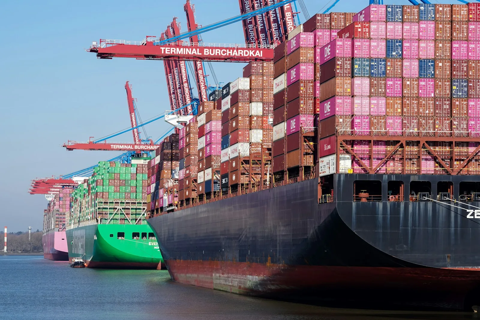 Cargo containers and port infrastructure